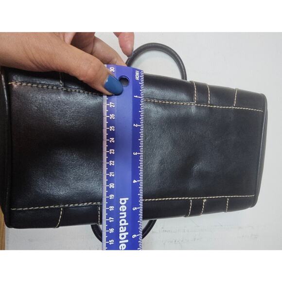 Wilsons Leather‎ Maxima Black Sturdy purse. See pics for details. Coach Vibe - Picture 6 of 16